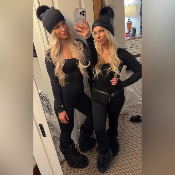 Icon Water Resistant Faux Fur Moon Boot - Picture 3 of 12